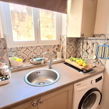 Citrus Giallo Lägenhet